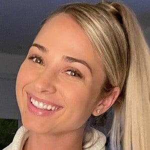 Alexa Adams Age Family Bio Famous Birthdays