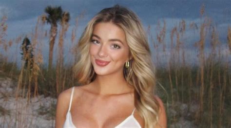 Autumn Renae's OF Leaked Content