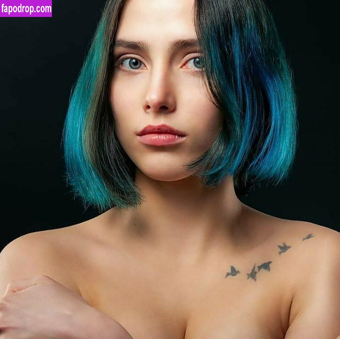 3 Ways to View Cherubesque's OnlyFans Nudes