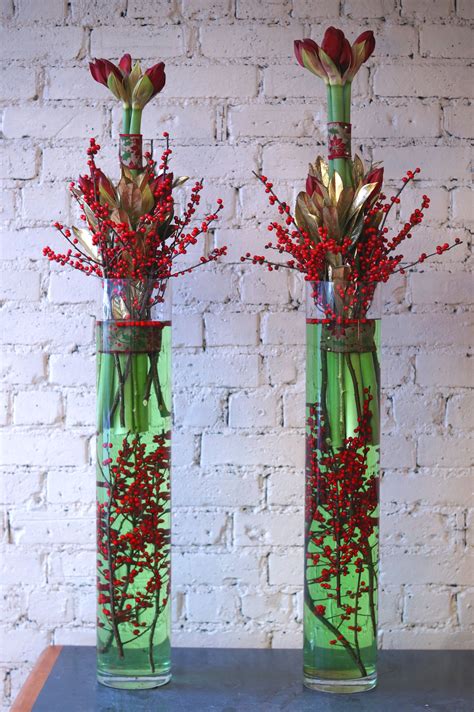 Modern Christmas Flower Arrangements: Fresh Ideas