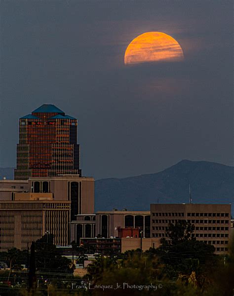 Tucson's Guide to Witnessing the Eclipse