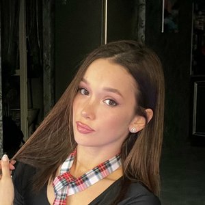 Ellie Leen's OnlyFans Secrets Unveiled: 5 Tips