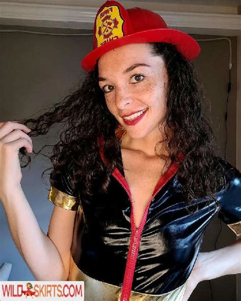Emma Hall's OnlyFans Secrets: 3 Tips