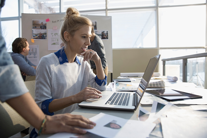 Extern Vs Intern Differences And Steps For Pursuing Indeed Com Extern Vs Intern Differences And Steps For Pursuing Indeed Com