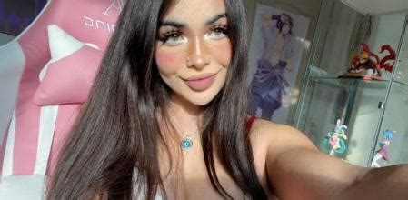 Fans Go Wild Over Alina Rose Perfect Body Pics Here Are The Top 5 Fans Go Wild Over Alina Rose Perfect Body Pics Here Are The Top 5