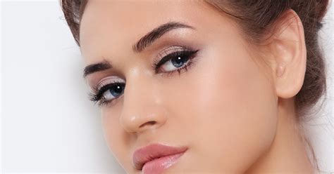 Fashion Lingua Perfect Nude Makeup Tips By Bollywood Makeup Expert Fashion Lingua Perfect Nude Makeup Tips By Bollywood Makeup Expert