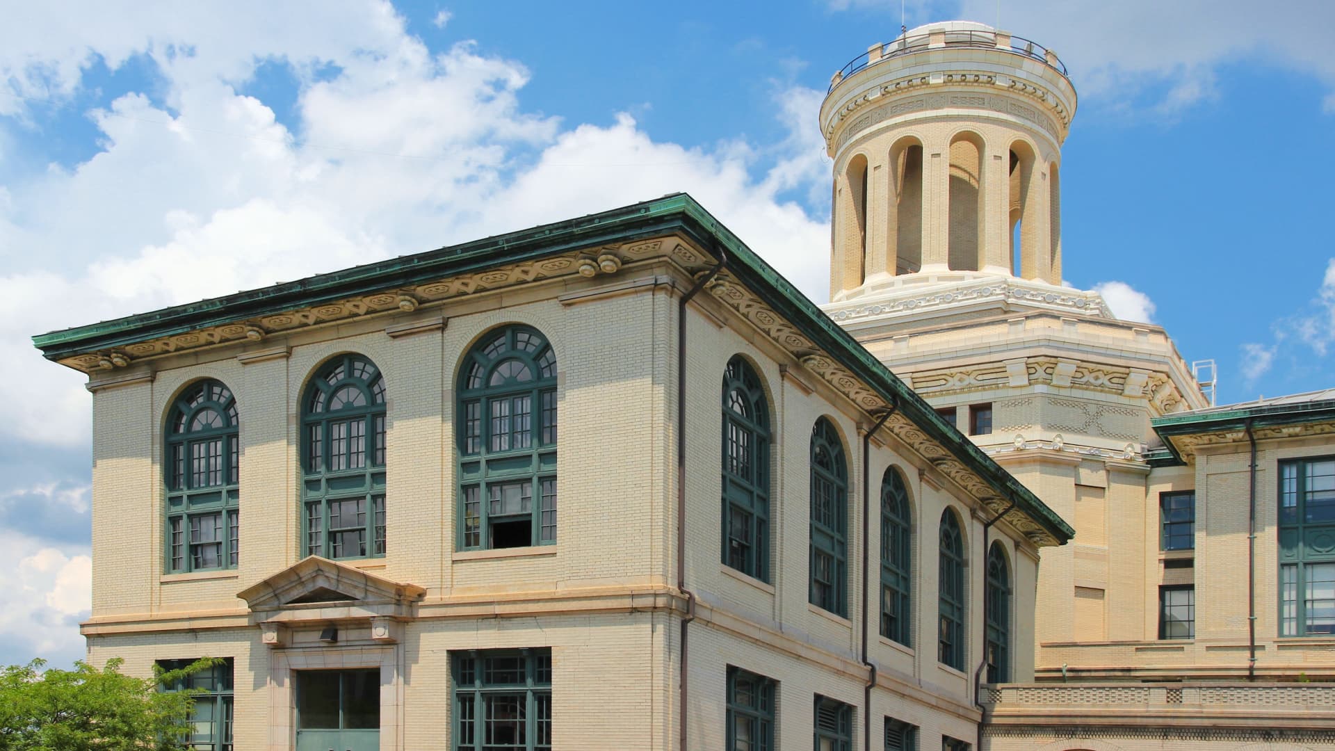 The New Ivies: 5 Elite Universities Rising