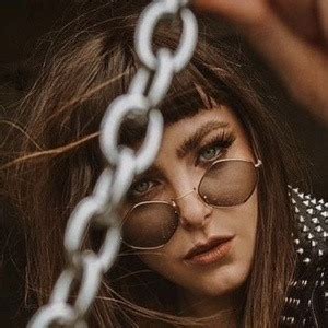Indiefoxx Age Family Bio Famous Birthdays Indiefoxx Age Family Bio Famous Birthdays
