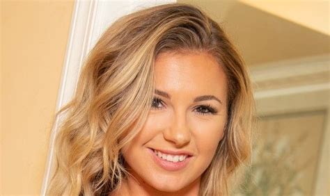 Julie Ambrose Biography Wiki Age Height Career Photos More Julie Ambrose Biography Wiki Age Height Career Photos More