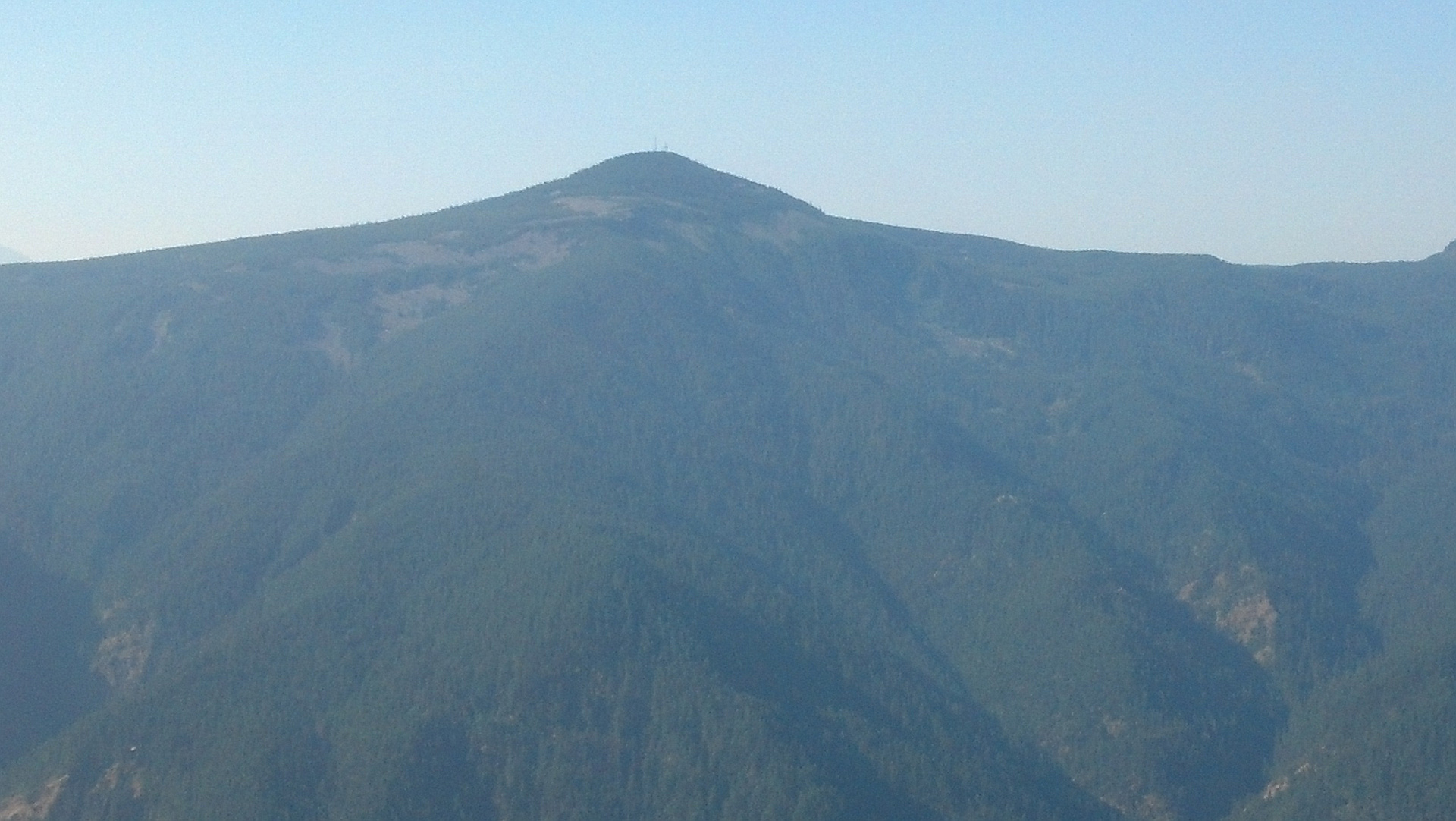 5 Easy Trails to Mount Defiance