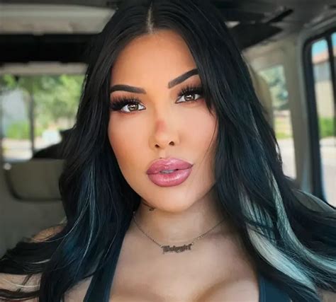 Rainey James' Latest OnlyFans Leaks Exposed