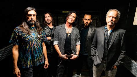 Revisiting El Nervio Del Volc N At 30 How Caifanes Final Album Became A Classic In Latin American Rock Grammy Com