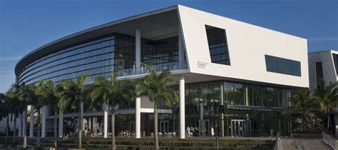 A Cozy Corner: Shalala Student Center.