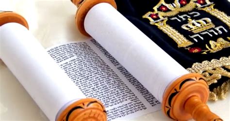 Simchat Torah Why Do We Rejoice Over The Law Messianic Bible Simchat Torah Why Do We Rejoice Over The Law Messianic Bible