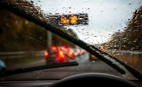Tips For Driving In Heavy Rain Allianz Car Insurance Tips For Driving In Heavy Rain Allianz Car Insurance