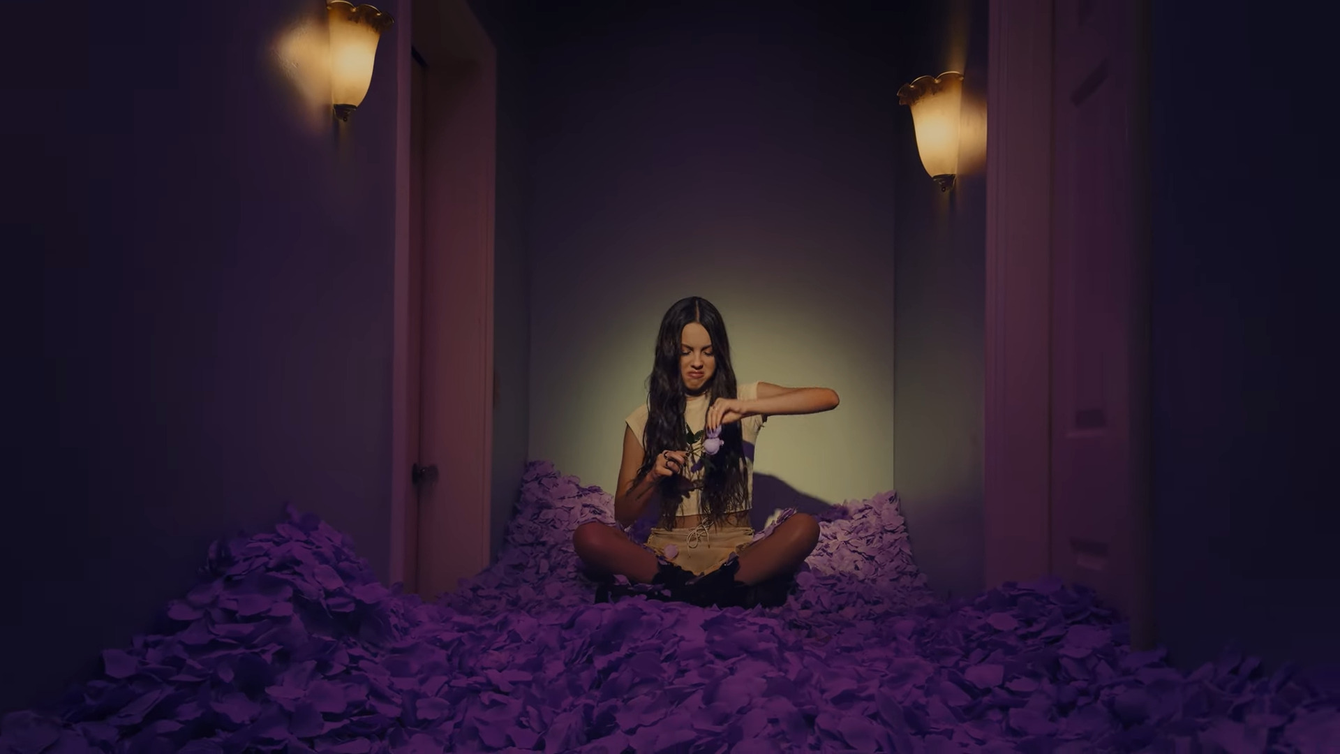 Unveiling The Role Of Olivia Rodrigo S Mother In Her Journey To Stardom Unveiling The Role Of Olivia Rodrigo S Mother In Her Journey To Stardom