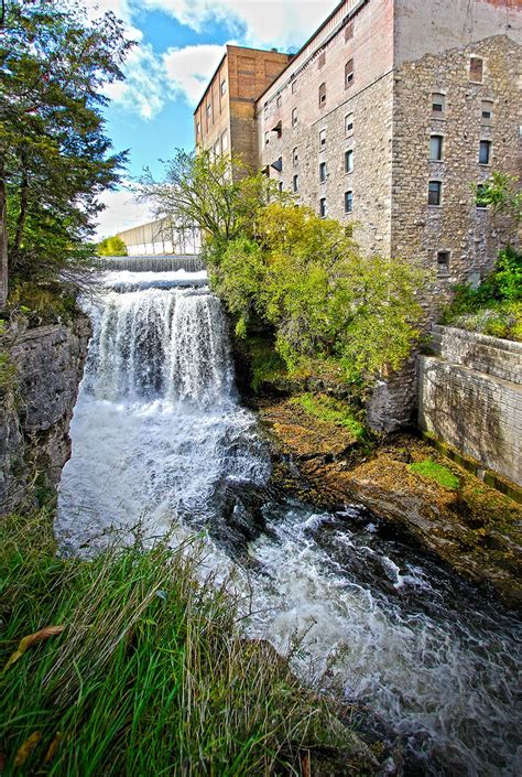 Unveiling the Beauty of Vermillion Falls Park