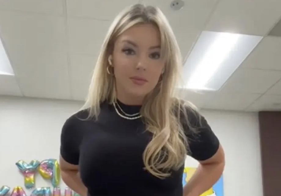 Watch Onlyfans Model Marie Dee Claim She Got Kicked Out Of Work Over