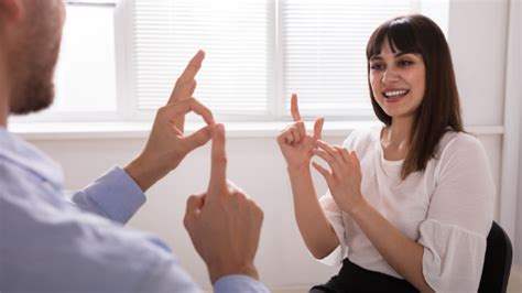 What Are The Qualities Of A Good Sign Language Interpreter Hopscotchnannyagency What Are The Qualities Of A Good Sign Language Interpreter Hopscotchnannyagency