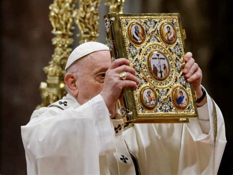 The First Pope: A Concise History
