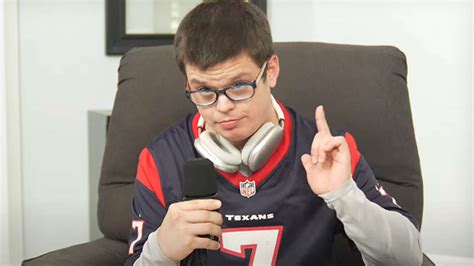 Who Is Sketch Viral Twitch Streamer Takes Over The Nfl Dexerto Who Is Sketch Viral Twitch Streamer Takes Over The Nfl Dexerto