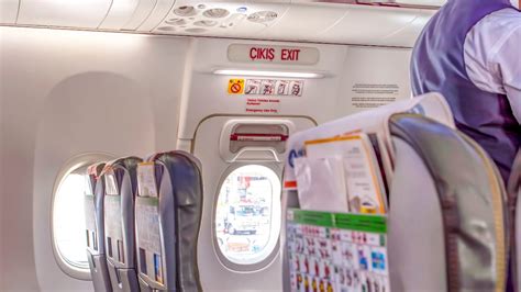 Why Do Seats In The Emergency Section Of Planes Not Recline Unravelling The Mystery Why Do Seats In The Emergency Section Of Planes Not Recline Unravelling The Mystery