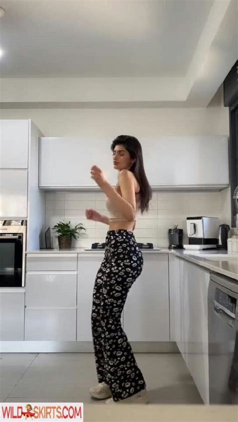 Yael Aris: 5 Leaked Secrets.